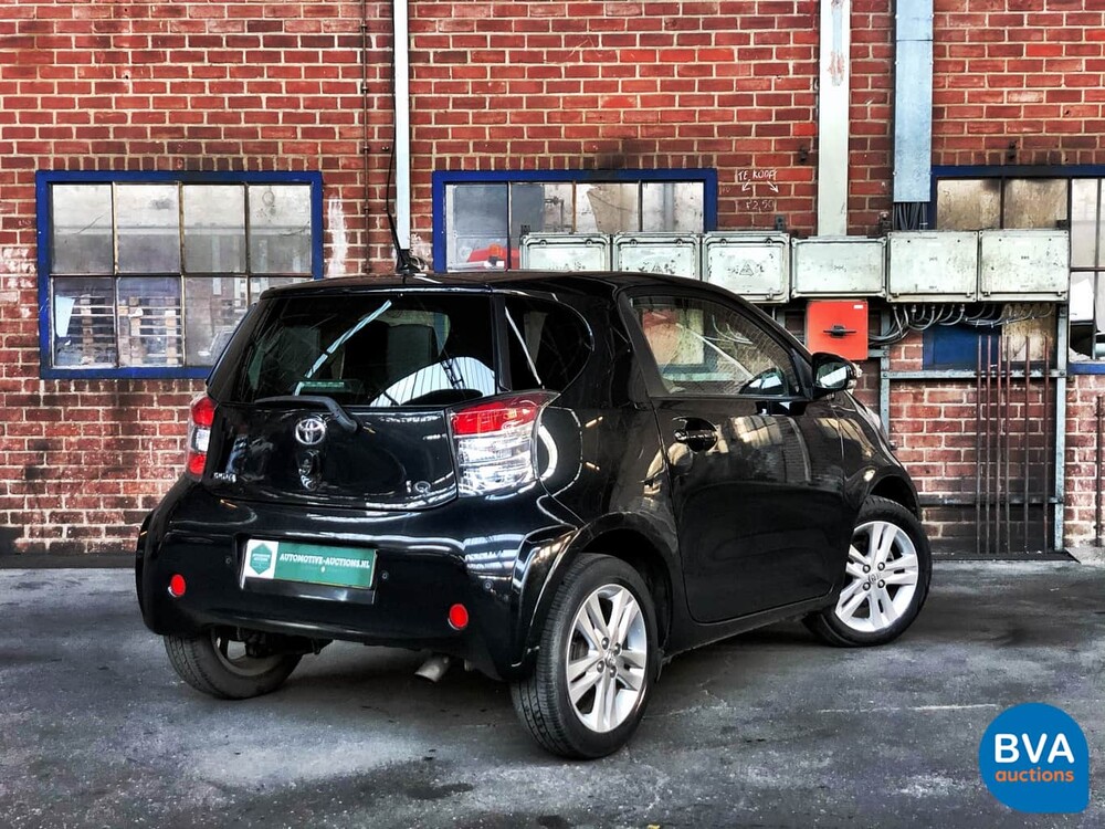 Toyota iQ 1.3 VVTi Automaat Dynamic 3+1 2010, GT-215-B