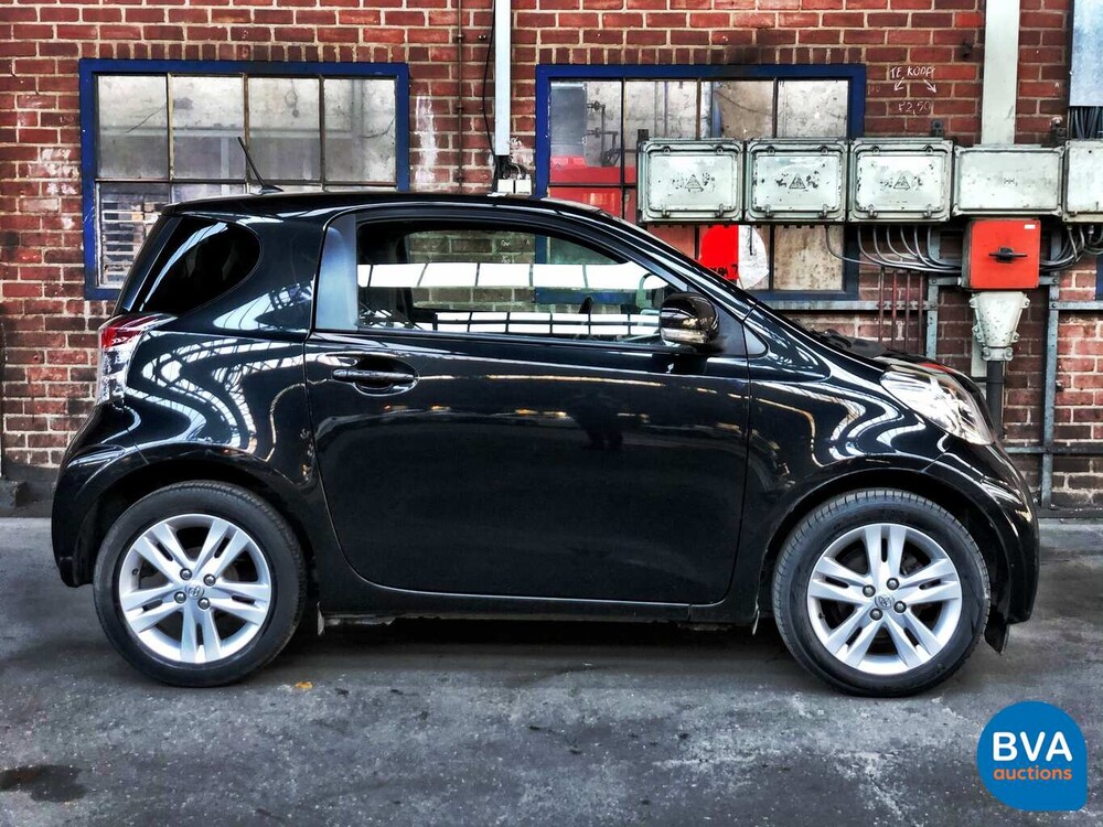 Toyota iQ 1.3 VVTi Automaat Dynamic 3+1 2010, GT-215-B
