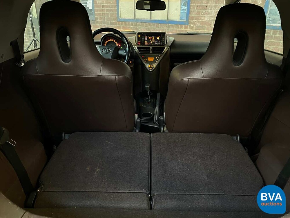 Toyota iQ 1.3 VVTi Automaat Dynamic 3+1 2010, GT-215-B