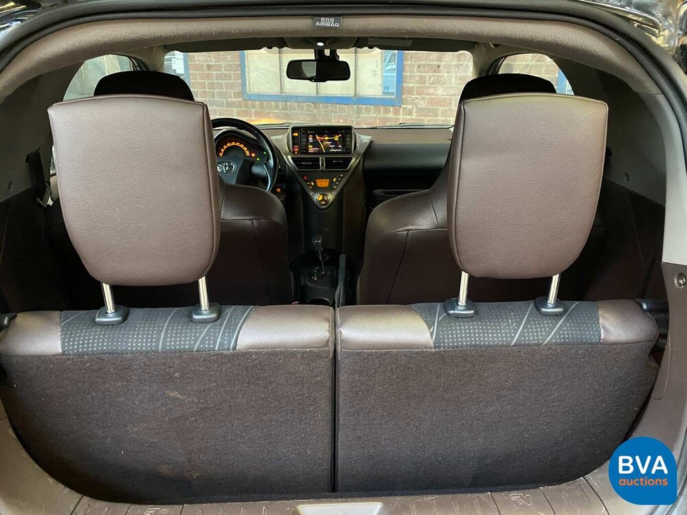 Toyota iQ 1.3 VVTi Automaat Dynamic 3+1 2010, GT-215-B