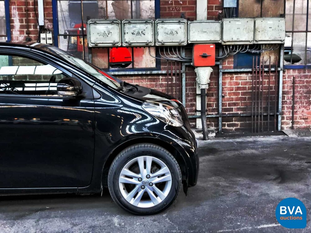 Toyota iQ 1.3 VVTi Automaat Dynamic 3+1 2010, GT-215-B