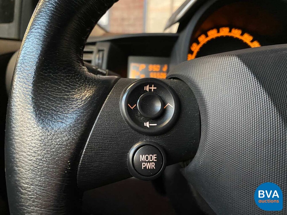 Toyota iQ 1.3 VVTi Automaat Dynamic 3+1 2010, GT-215-B