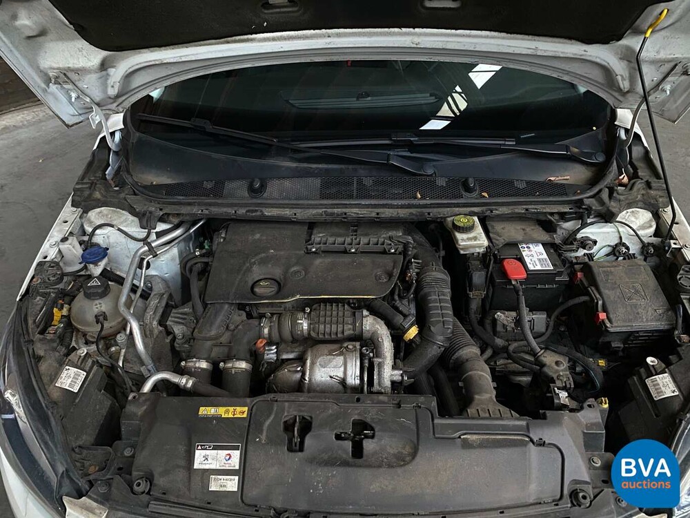 Peugeot 308 SW 1.6 BlueHDI Blue Lease Executive 120pk 2015 -Org NL-, HV-374-G