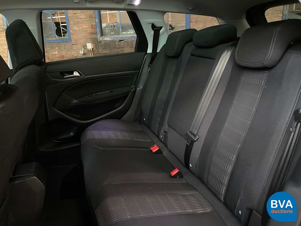 Peugeot 308 SW 1.6 BlueHDI Blue Lease Executive 120pk 2015 -Org NL-, HV-374-G