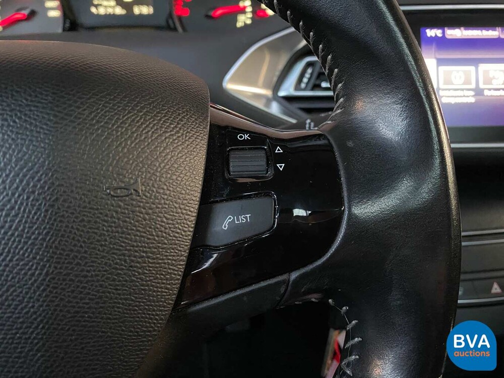 Peugeot 308 SW 1.6 BlueHDI Blue Lease Executive 120pk 2015 -Org NL-, HV-374-G