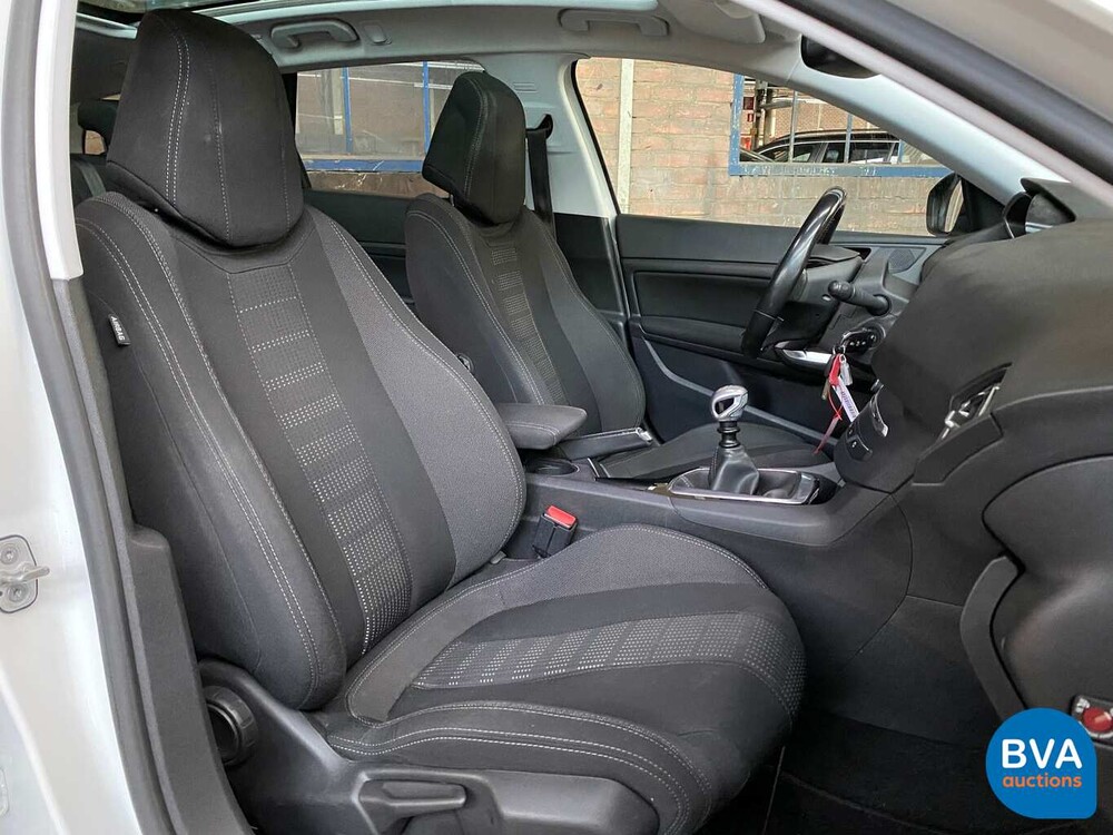 Peugeot 308 SW 1.6 BlueHDI Blue Lease Executive 120pk 2015 -Org NL-, HV-374-G