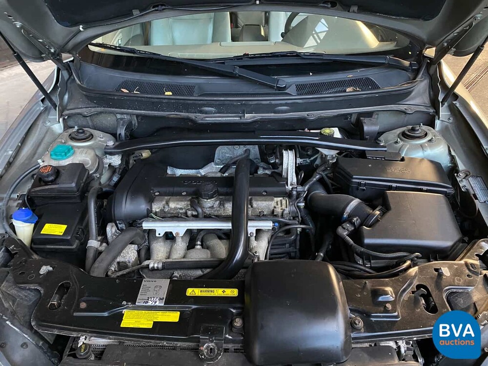 Volvo XC90 2.5 T Aut. 7 Persoons 209pk 2004 -Org NL-, 59-NR-BT