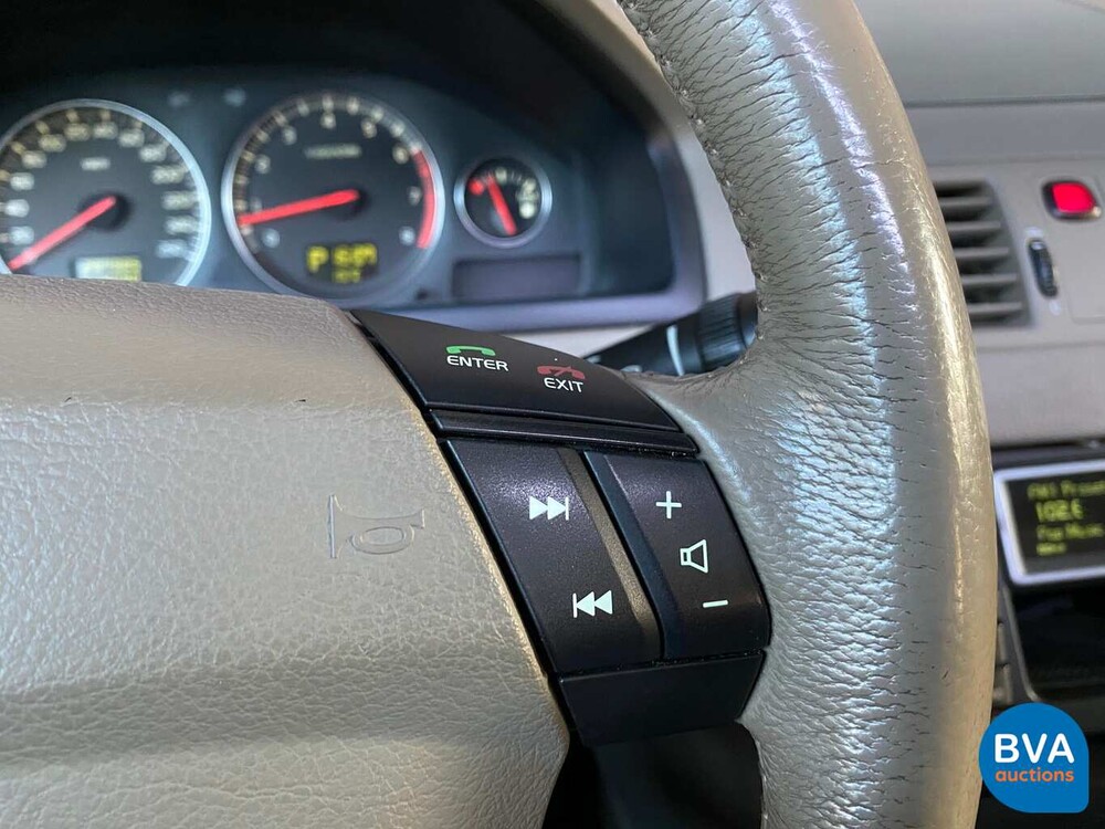 Volvo XC90 2.5 T Aut. 7 Persoons 209pk 2004 -Org NL-, 59-NR-BT