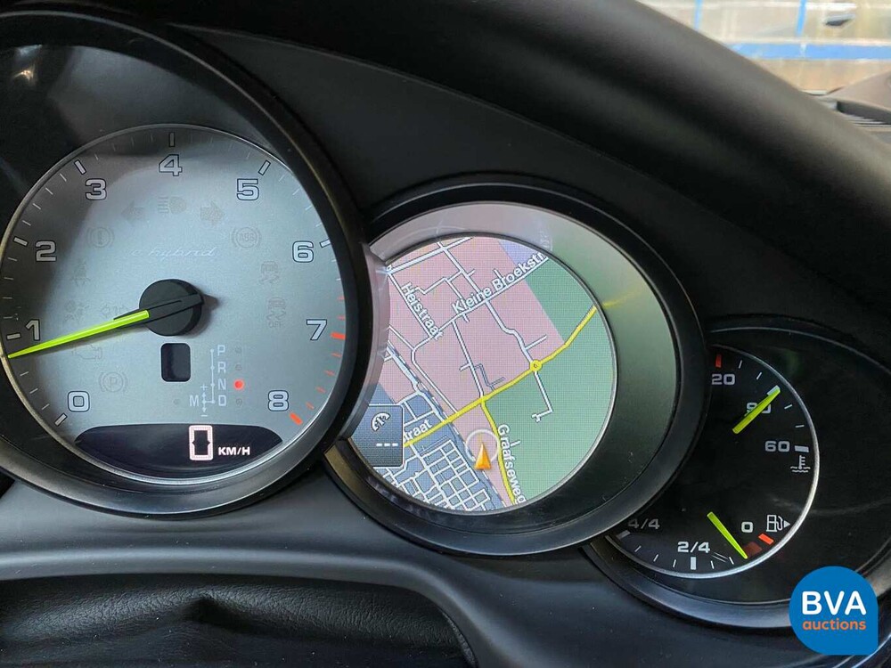 Porsche Panamera 3.0 S E-Hybrid 416 PS Sport-Chrono 2014 Hybrid.