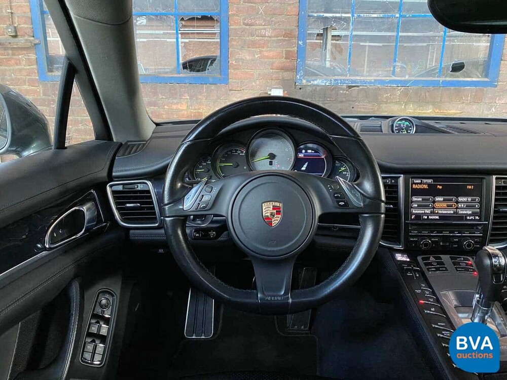 Porsche Panamera 3.0 S E-Hybrid 416 PS Sport-Chrono 2014 Hybrid.
