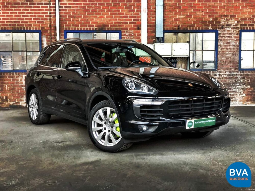 Porsche Cayenne 3.0 S E-Hybrid 416 PS 2015 -Original NL-, HK-999-Z.