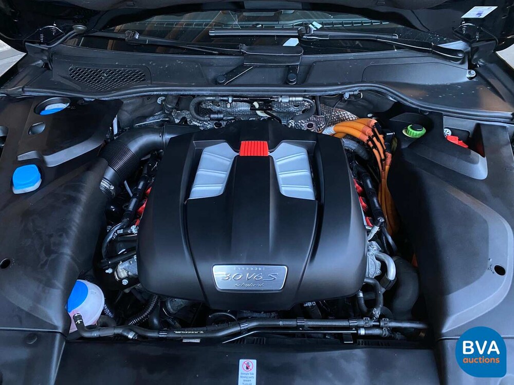 Porsche Cayenne 3.0 S E-Hybrid 416 PS 2015 -Original NL-, HK-999-Z.