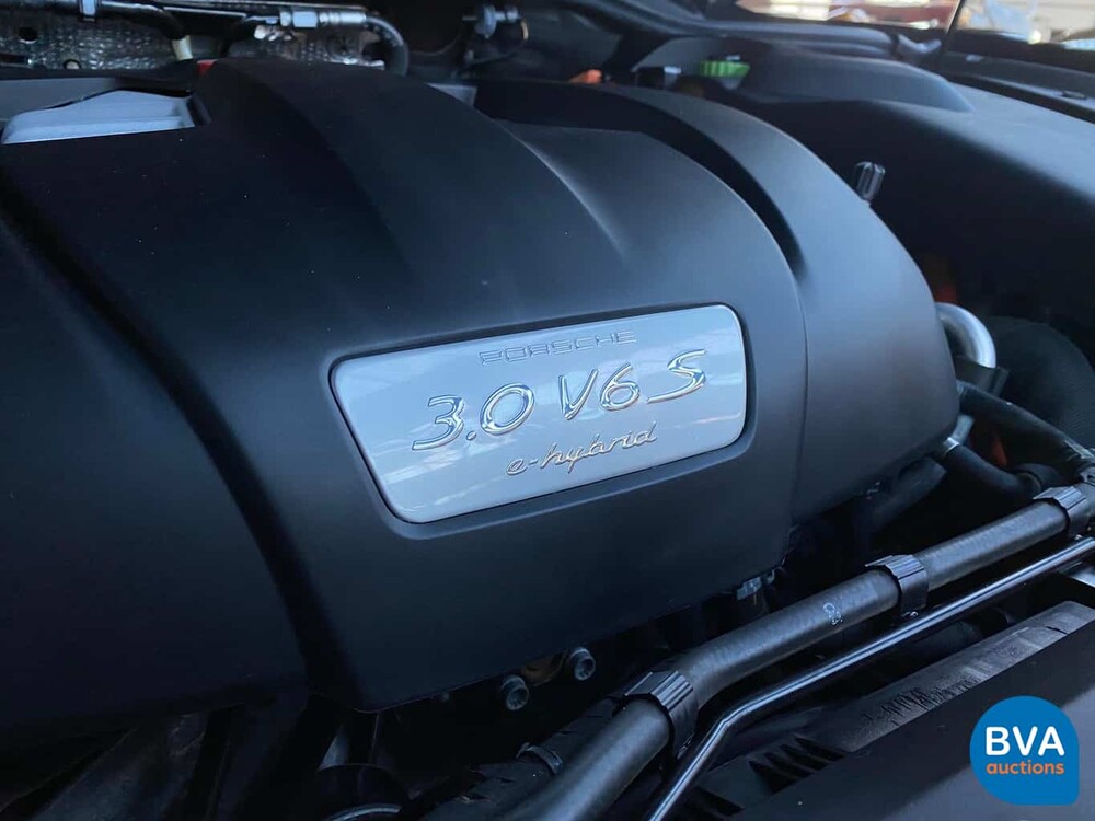 Porsche Cayenne 3.0 S E-Hybrid 416 PS 2015 -Original NL-, HK-999-Z.