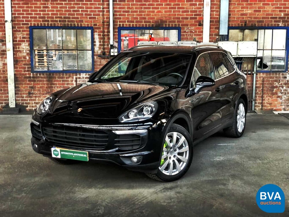 Porsche Cayenne 3.0 S E-Hybrid 416 PS 2015 -Original NL-, HK-999-Z.