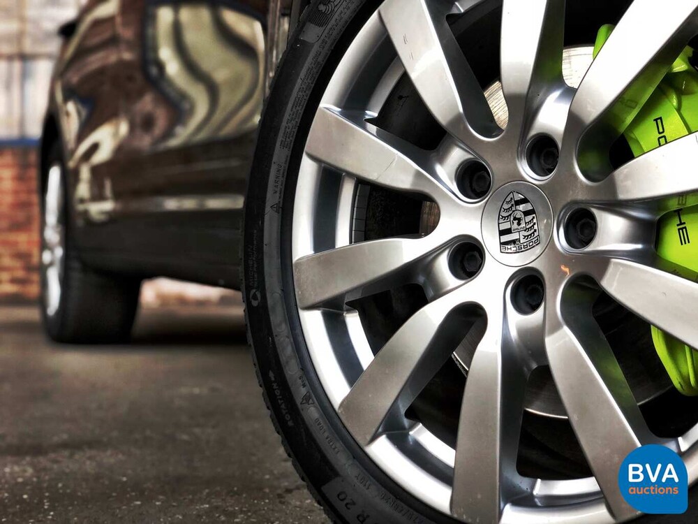 Porsche Cayenne 3.0 S E-Hybrid 416 PS 2015 -Original NL-, HK-999-Z.