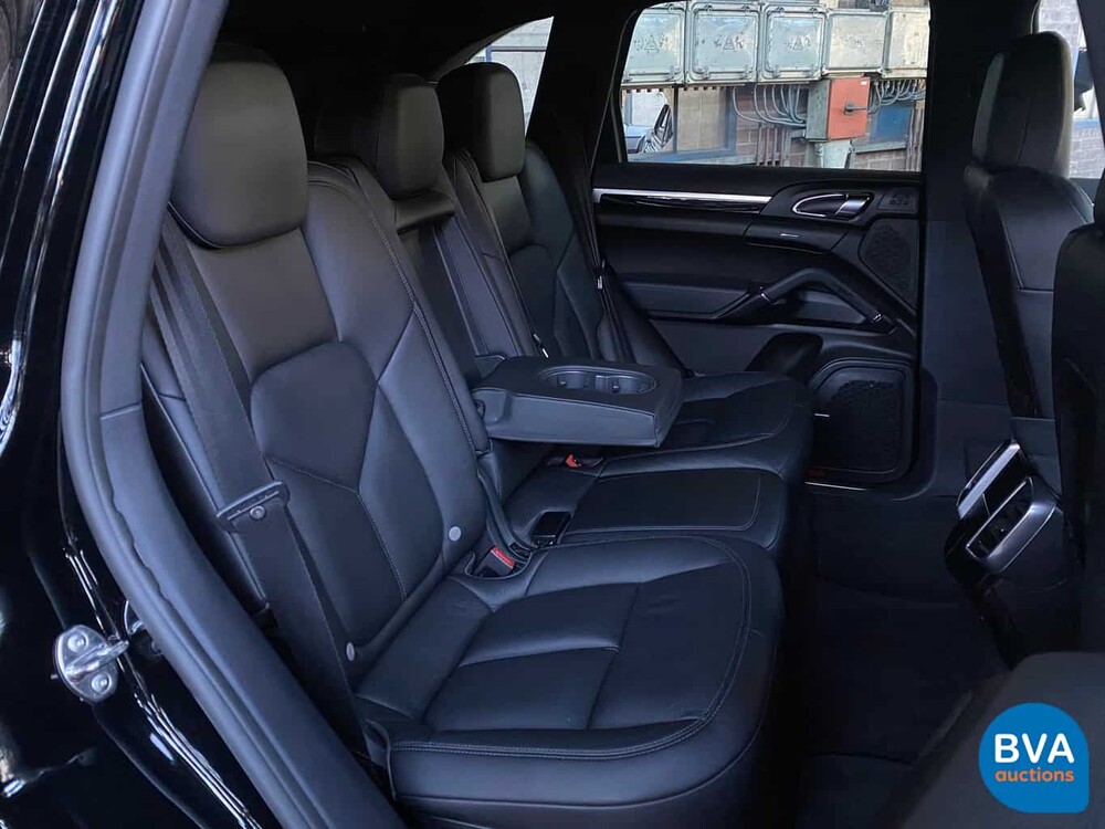 Porsche Cayenne 3.0 S E-Hybrid 416 PS 2015 -Original NL-, HK-999-Z.