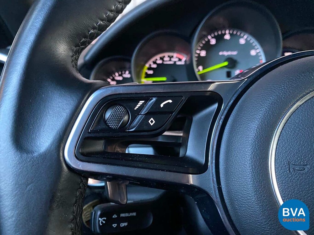 Porsche Cayenne 3.0 S E-Hybrid 416 PS 2015 -Original NL-, HK-999-Z.