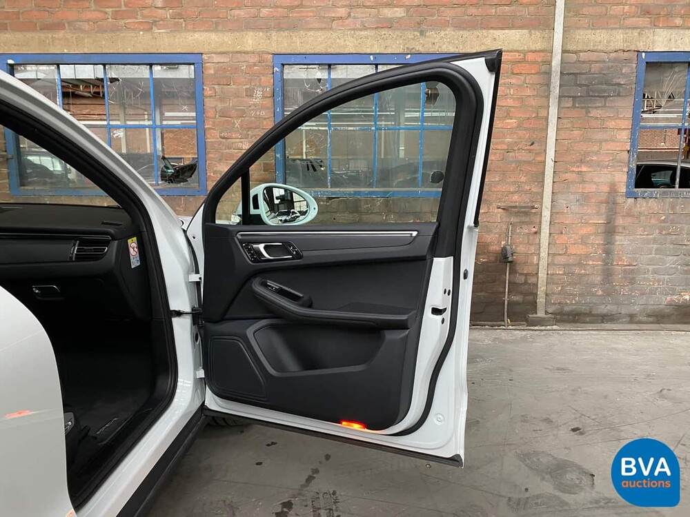 Porsche Macan 2.0 MY20 245 PS 2019.