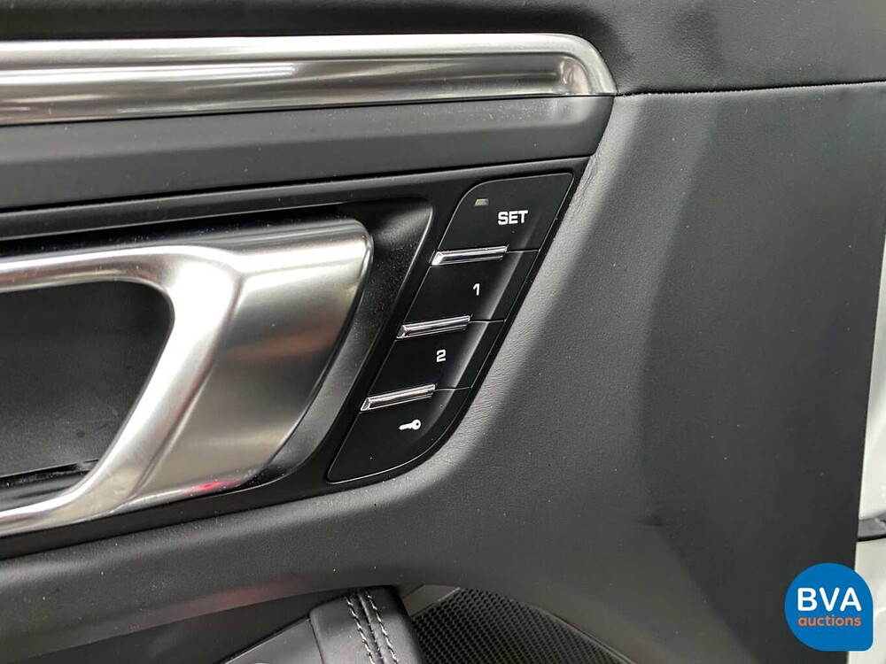 Porsche Macan 2.0 MY20 245 PS 2019.