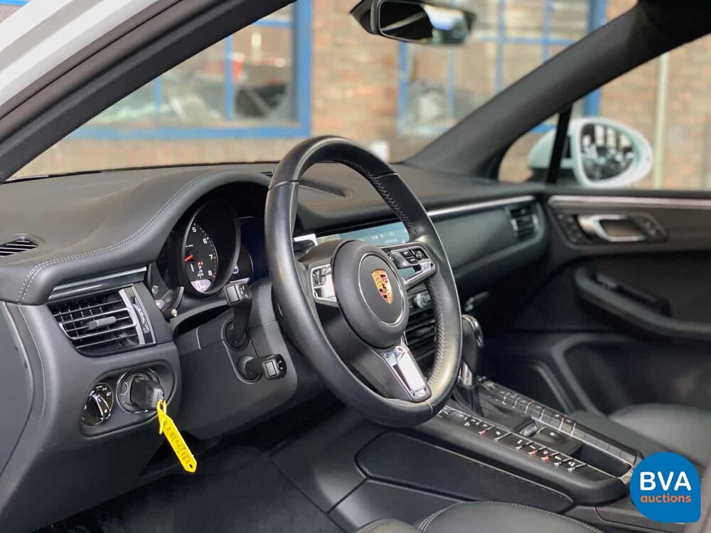 Porsche Macan 2.0 MY20 245 PS 2019.