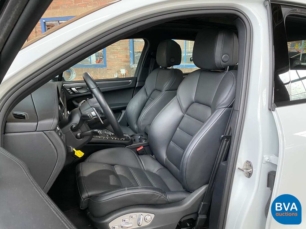 Porsche Macan 2.0 MY20 245 PS 2019.