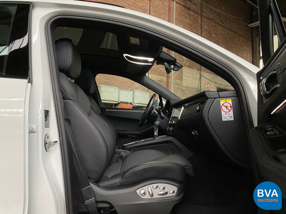 Porsche Macan 2.0 MY20 245 PS 2019.