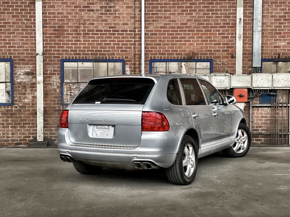Porsche Cayenne Turbo 4.5 V8 450pk 2005 Youngtimer