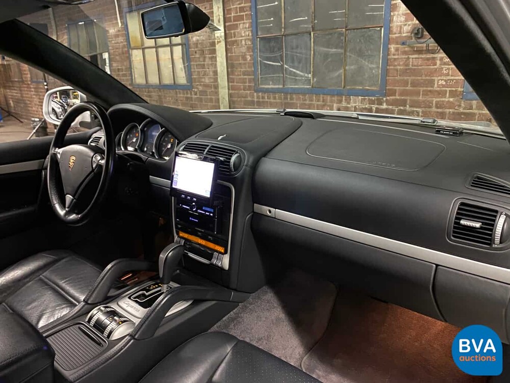 Porsche Cayenne Turbo 4.5 V8 450pk 2005 Youngtimer