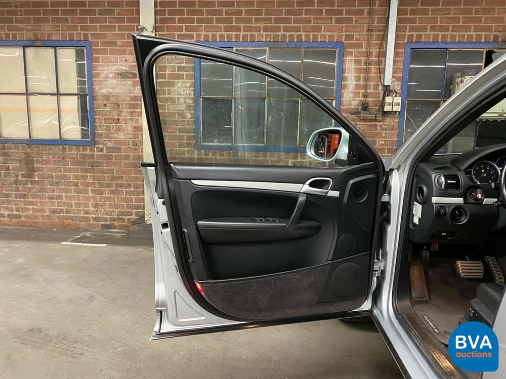 Porsche Cayenne Turbo 4.5 V8 450pk 2005 Youngtimer