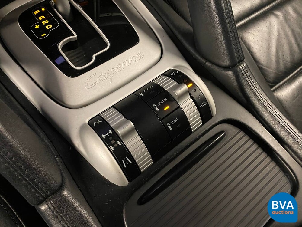 Porsche Cayenne Turbo 4.5 V8 450pk 2005 Youngtimer
