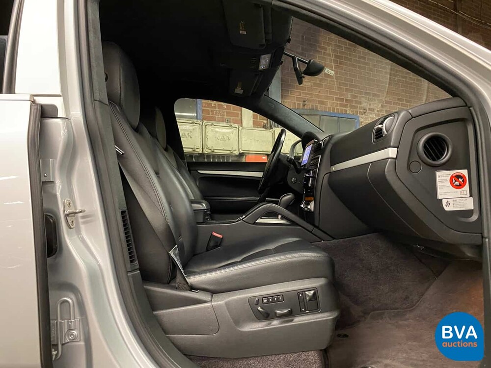 Porsche Cayenne Turbo 4.5 V8 450pk 2005 Youngtimer