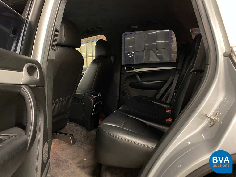 Porsche Cayenne Turbo 4.5 V8 450pk 2005 Youngtimer