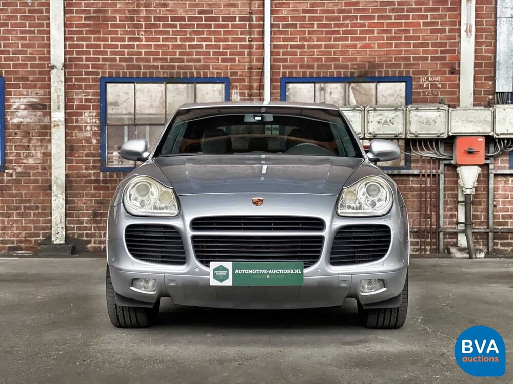 Porsche Cayenne Turbo 4.5 V8 450pk 2005 Youngtimer