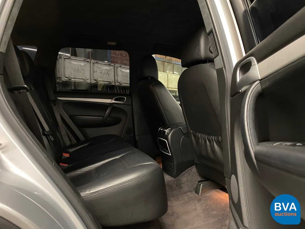 Porsche Cayenne Turbo 4.5 V8 450pk 2005 Youngtimer