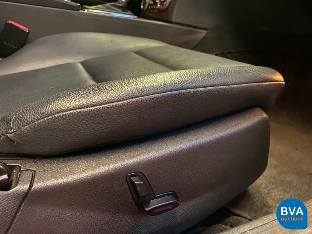 Mercedes-Benz C300 Limousine V6 231pk C-Klasse 2010, J-380-TH