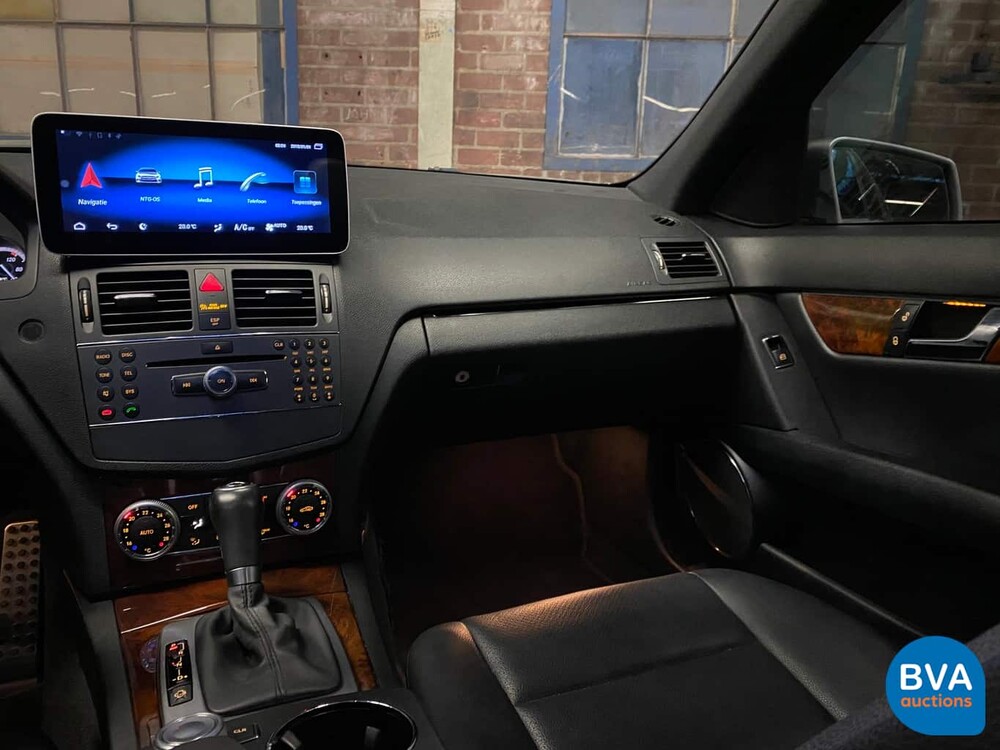 Mercedes-Benz C300 Limousine V6 231pk C-Klasse 2010, J-380-TH