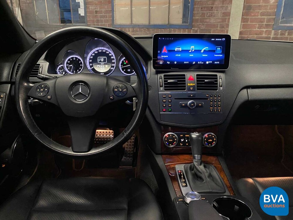 Mercedes-Benz C300 Limousine V6 231pk C-Klasse 2010, J-380-TH