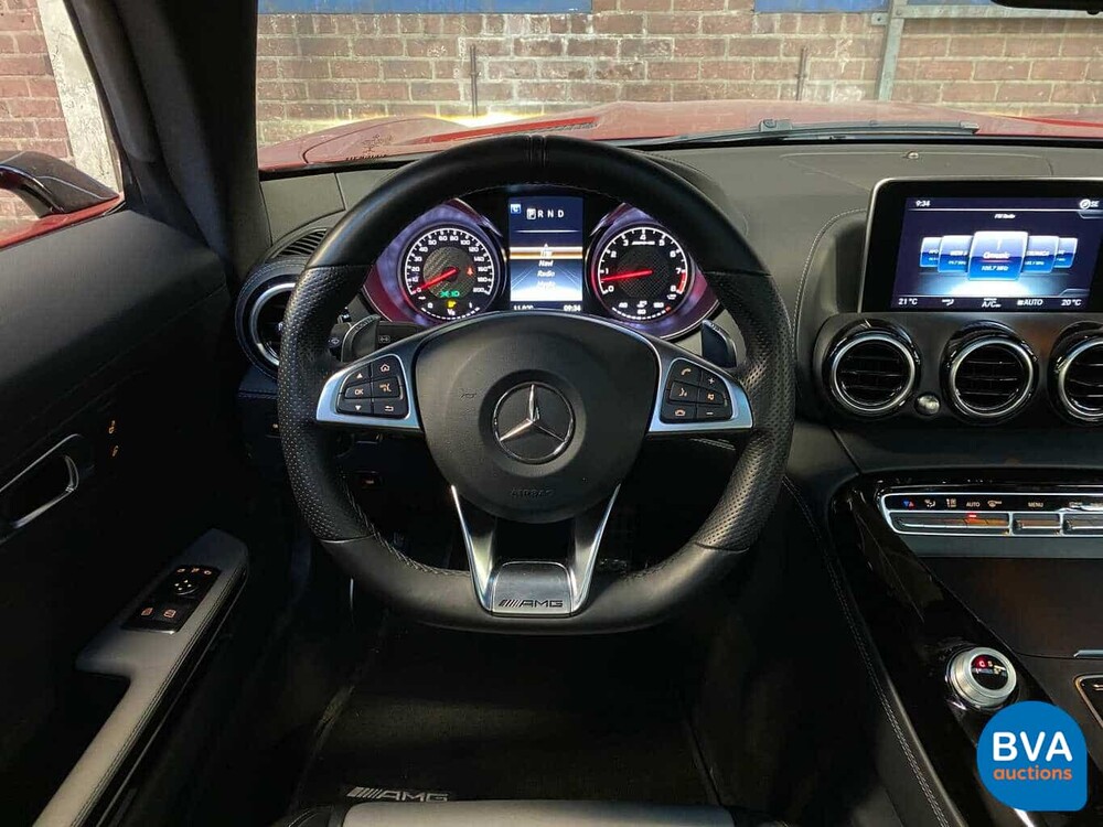 Mercedes-Benz AMG GT 4.0 V8 462 PS 2018.