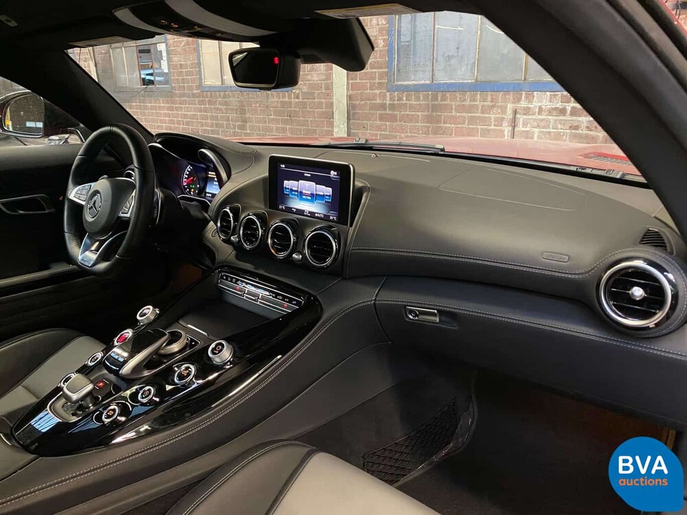 Mercedes-Benz AMG GT 4.0 V8 462 PS 2018.