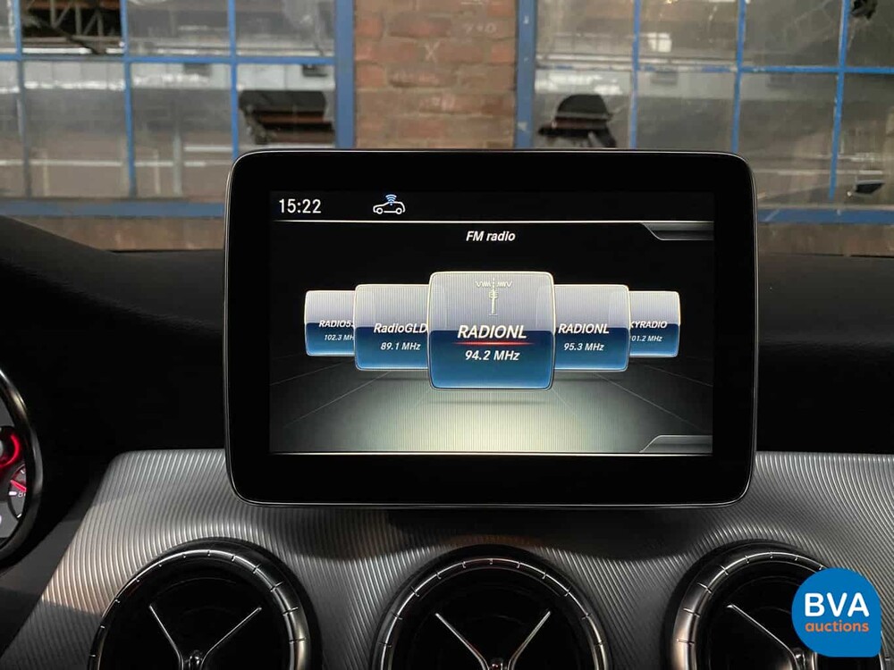 Mercedes-Benz CLA180 Shooting Brake 122pk CLA-Klasse 2015, J-604-NT