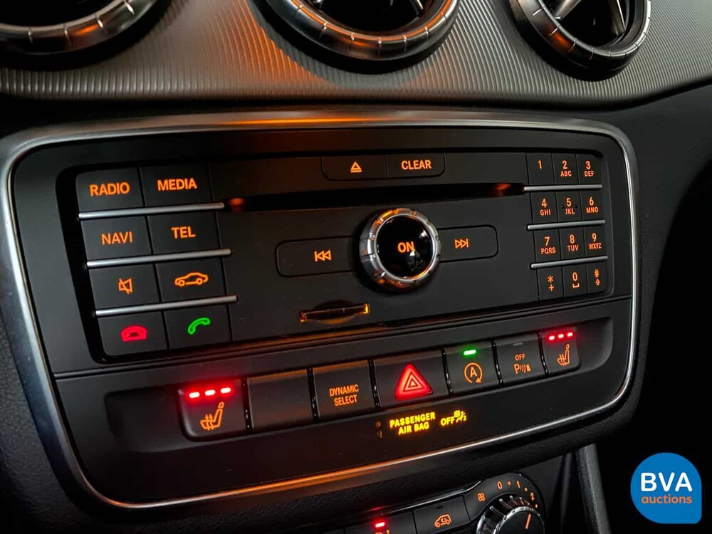 Mercedes-Benz CLA180 Shooting Brake 122pk CLA-Klasse 2015, J-604-NT