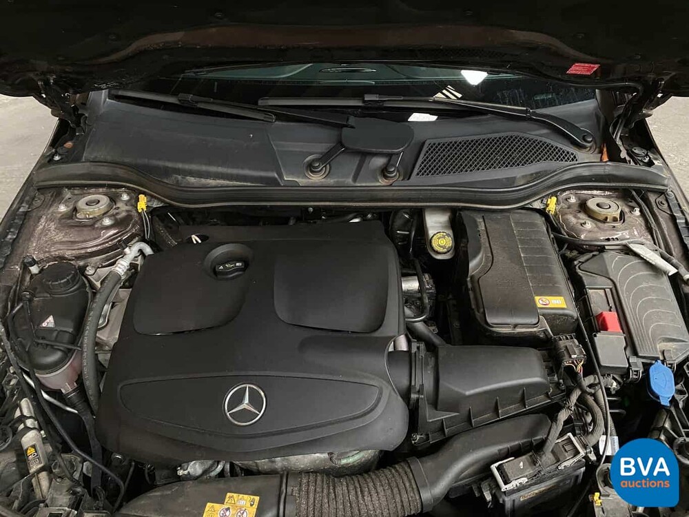 Mercedes-Benz CLA180 Shooting Brake 122pk CLA-Klasse 2015, J-604-NT