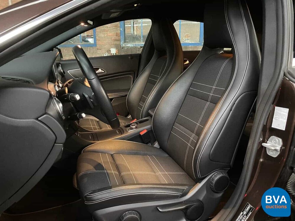 Mercedes-Benz CLA180 Shooting Brake 122pk CLA-Klasse 2015, J-604-NT