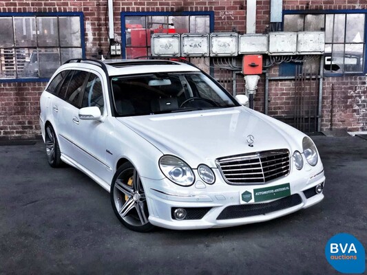 Mercedes-Benz E63 AMG Combi 6.2 V8 514 PS 2007.