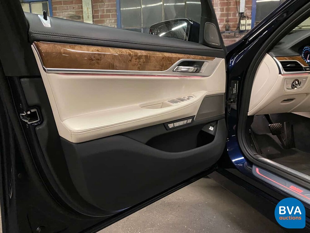 BMW 730d xDrive 265hp 7-Series 2015, JV-536-N.