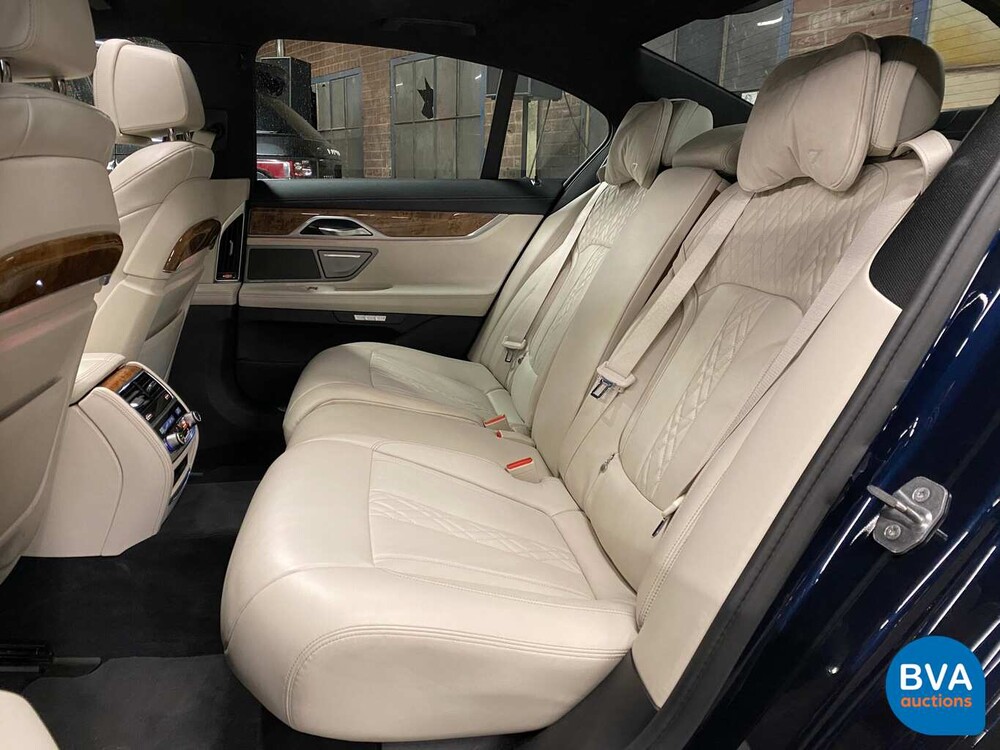 BMW 730d xDrive 265hp 7-Series 2015, JV-536-N.