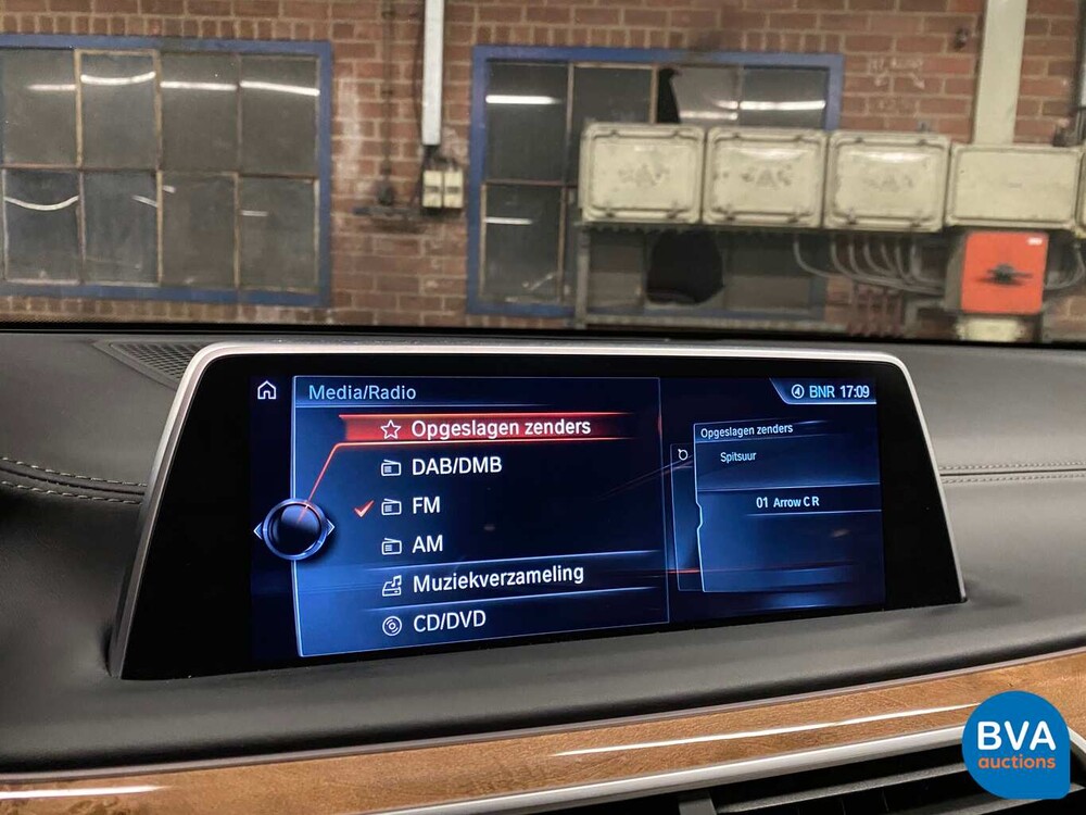 BMW 730d xDrive 265hp 7-Series 2015, JV-536-N.