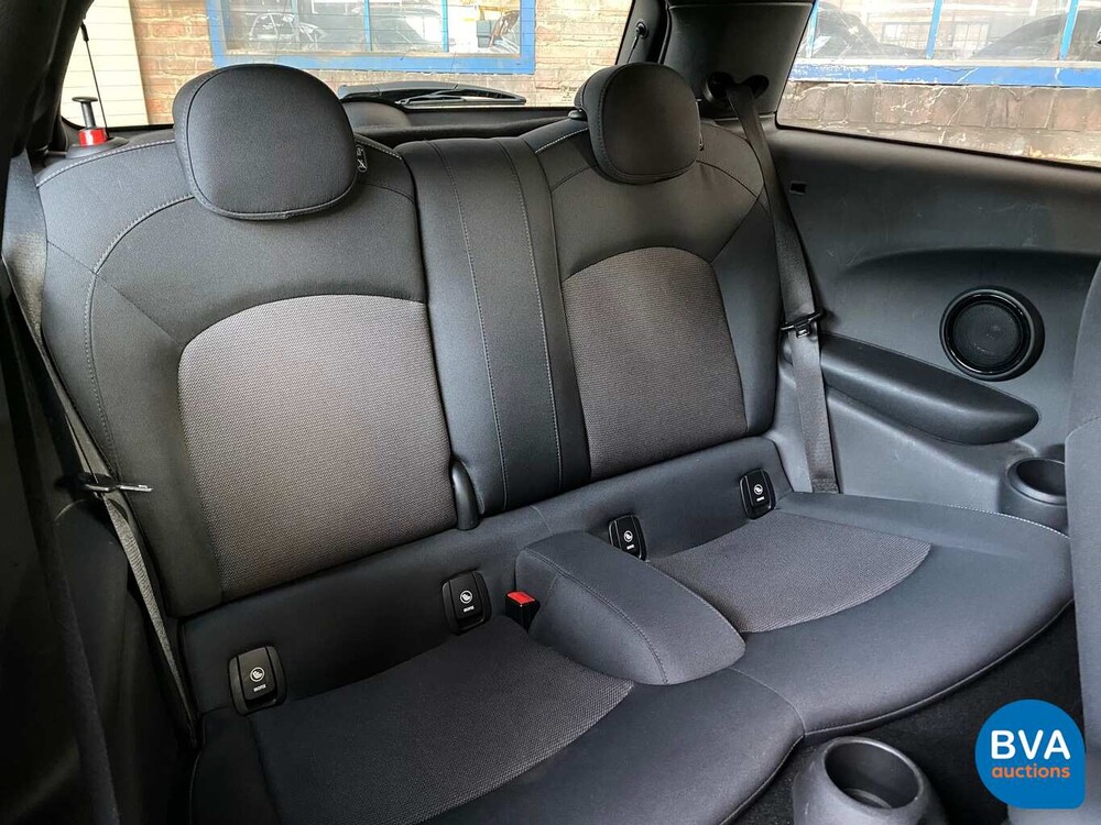 Mini Cooper 1.5 136 PS 3-Türer 2014, 3-TRF-49.