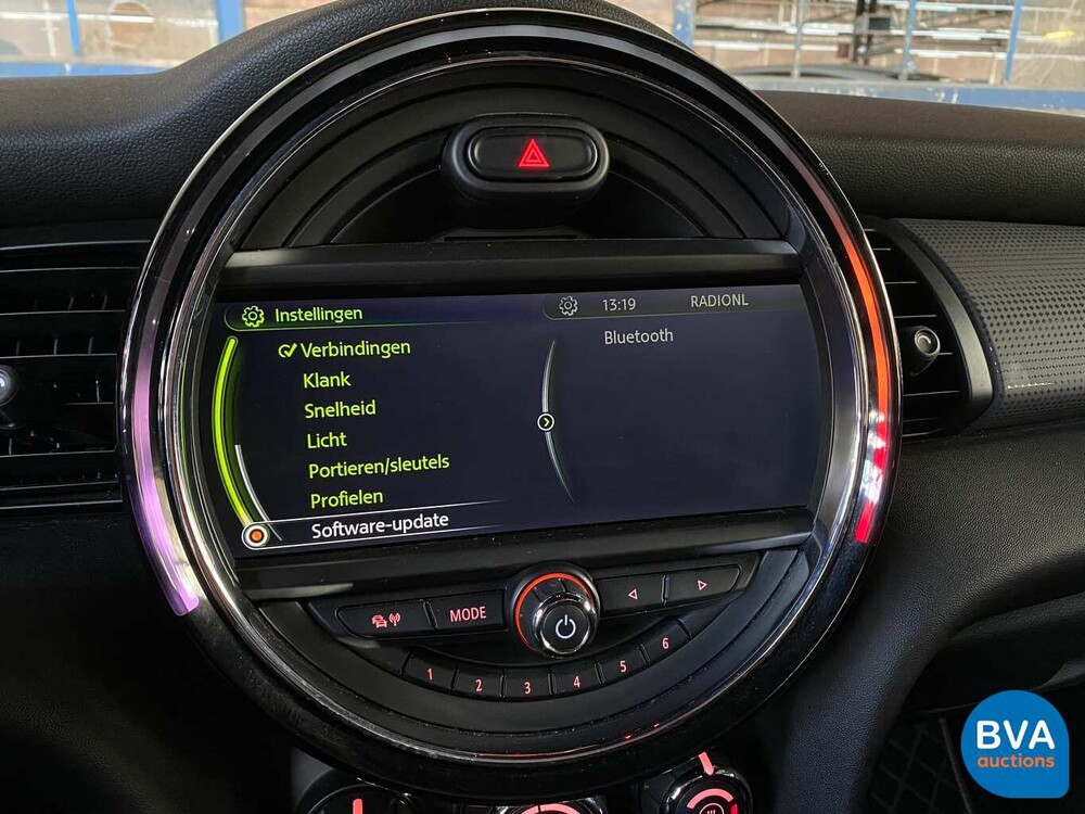 Mini Cooper 1.5 136 PS 3-Türer 2014, 3-TRF-49.