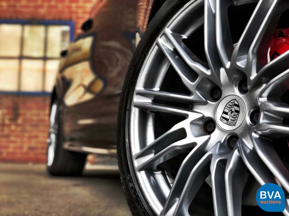 Porsche Cayenne 4.8 Turbo V8 500hp 2011, 2-ZLF-03.